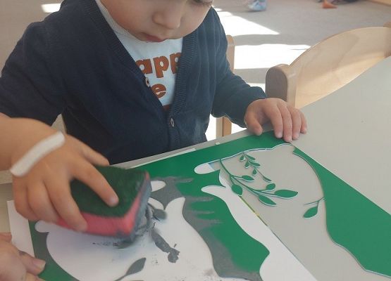 Przygotowywanie kartki wielkanocnej