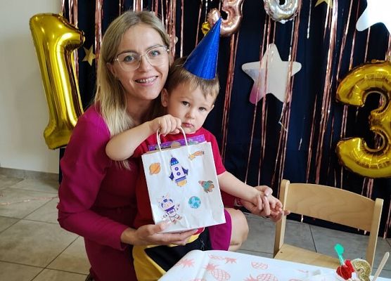 Szymonek  z ciocią Anią