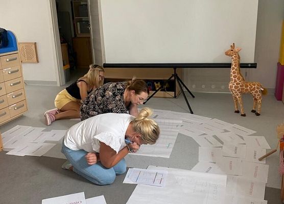 Grafika 1: Porozumienie bez przemocy!