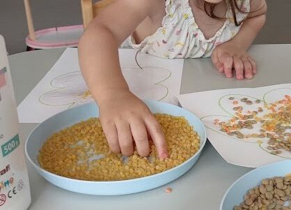 Praca plastyczna w grupie starszaków Jesienne drzewko