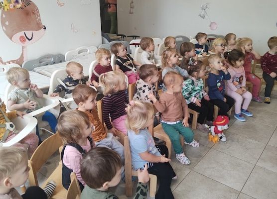 Występ teatralny pt. ''Wróbelek Elemelek''