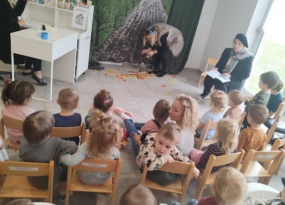 Występ teatralny pt. ''Wróbelek Elemelek''