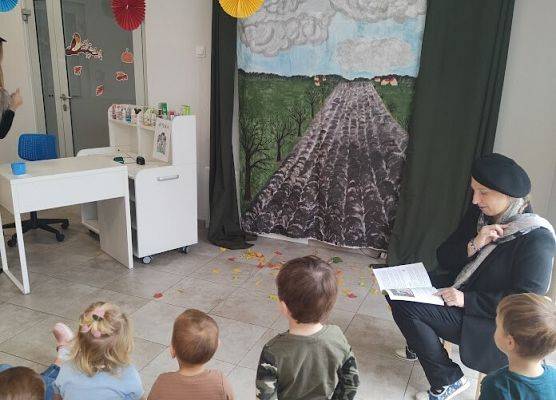 Występ teatralny pt. ''Wróbelek Elemelek''