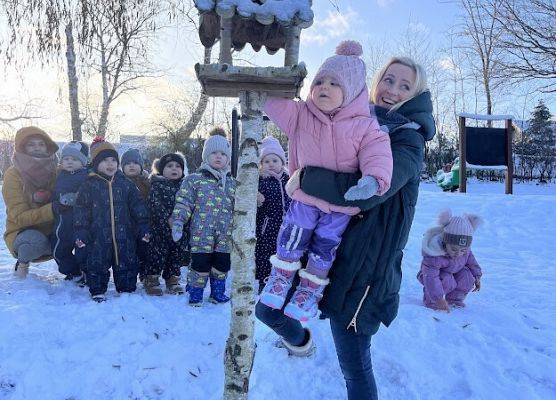 Dokarmiamy ptaszki :)