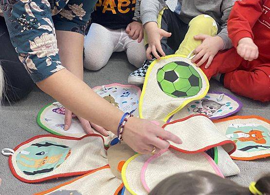 Grafika 13: Wyróżnienie dla żłobka w konkursie " Gdzie jest guzik"