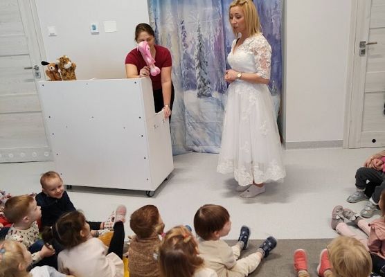 Teatrzyk pt ,, Dwie Dorotki''