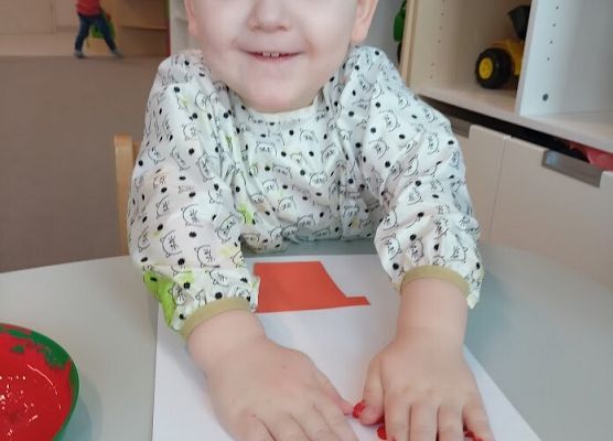 Praca plastyczna w grupie starszaków