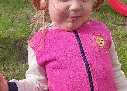 Zabawy na żłobkowym placu zabaw