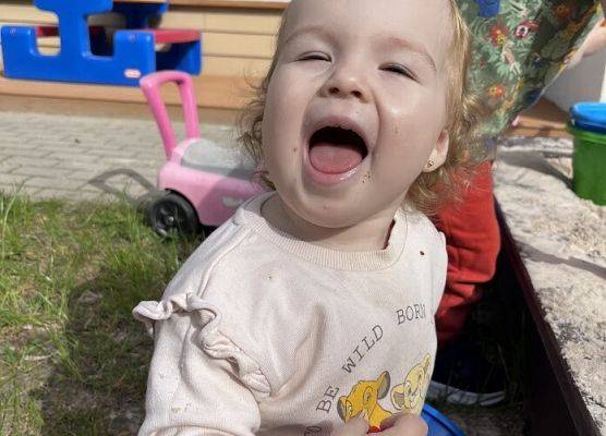 Zabawy na żłobkowym placu zbaw