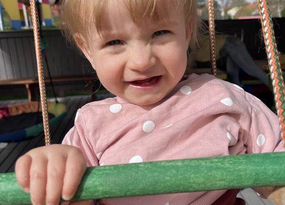 Zabawy na żłobkowym placu zbaw