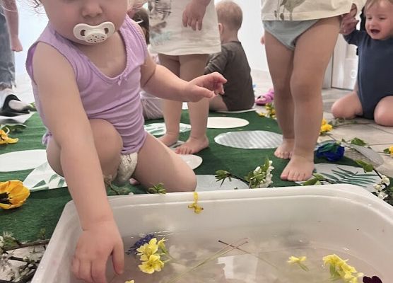 Wiosenna łąka zajęcia sensoryczne