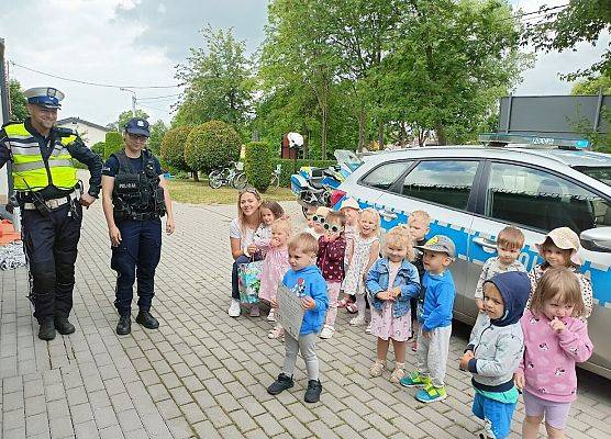 Pokaz sprzętu policyjnego