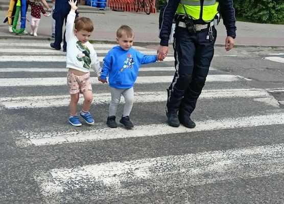 Bezpieczne przejście przez pasy