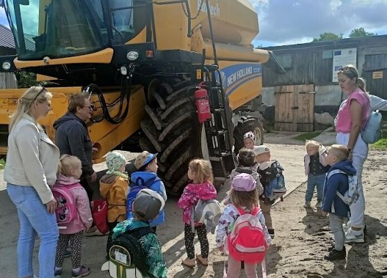 Zapoznanie się ze sprzętem rolniczym