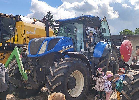 Zapoznanie się ze sprzętem rolniczym