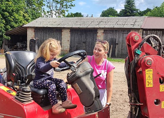 Zapoznanie się ze sprzętem rolniczym