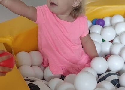 Zabawy w sali maluszków