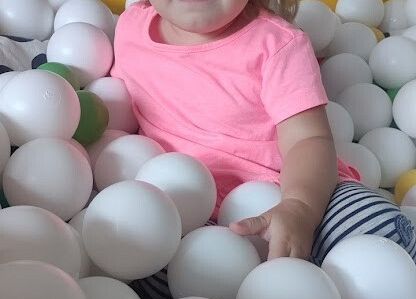 Zabawy w sali maluszków