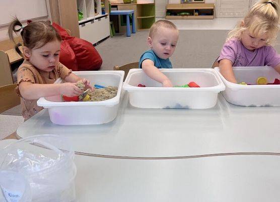 Zabawa w piasku kinetycznym starszaki :)