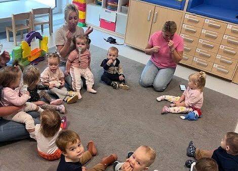 Zabawy muzyczne w grupie maluszków