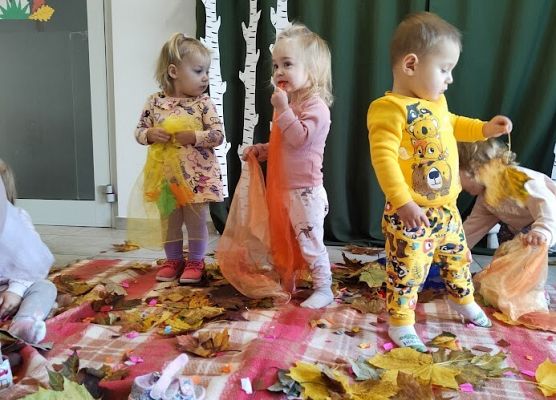 Taniec spadających liści