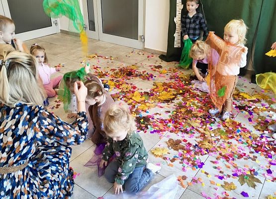 Taniec spadających liści