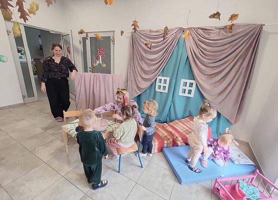 Teatrzyk pt ,,Złotowłosa i trzy niedźwiadki''