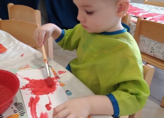 Praca plastyczna w grupie starszaków flaga Polski