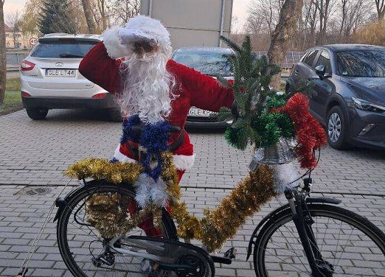 Odwiedziny Mikołaja w żłobku