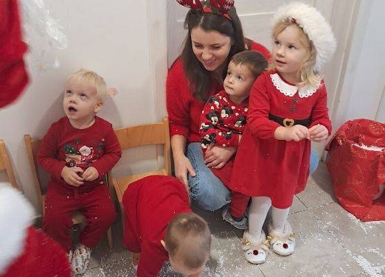 Odwiedziny Mikołaja w żłobku