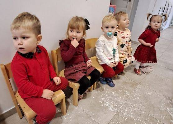 Odwiedziny Mikołaja w żłobku
