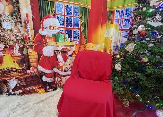 Odwiedziny Mikołaja w żłobku