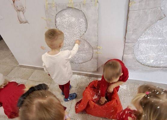 Odwiedziny Mikołaja w żłobku