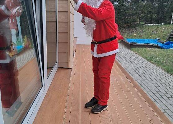 Odwiedziny Mikołaja w żłobku