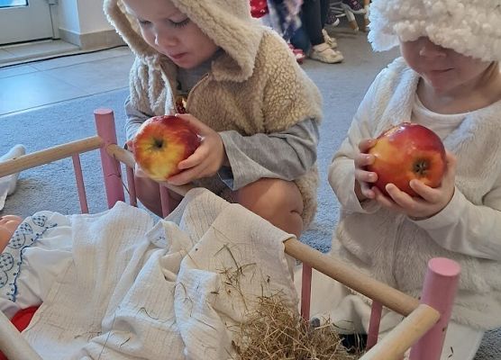 inscenizacja do utworu Wśród nocnej ciszy
