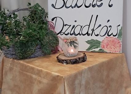 Świętujemy dzień Babci i Dziadka