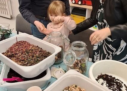 Warsztaty z babcia i dziadkiem  ,,Las w szkle''