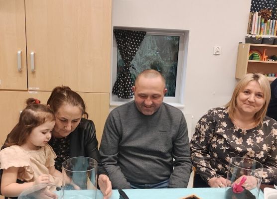 Warsztaty z babcia i dziadkiem  ,,Las w szkle''