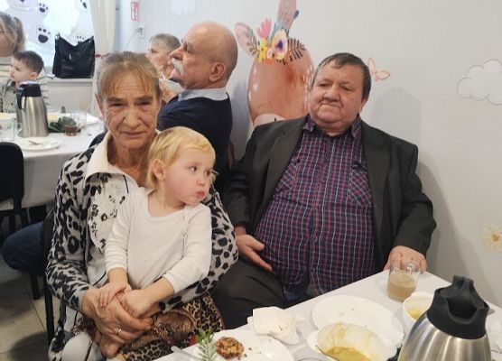 Warsztaty z babcia i dziadkiem  ,,Las w szkle''