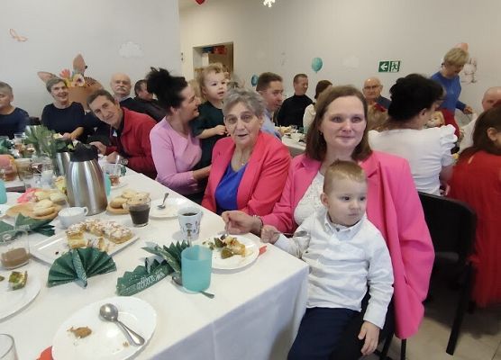 Warsztaty z babcia i dziadkiem  ,,Las w szkle''