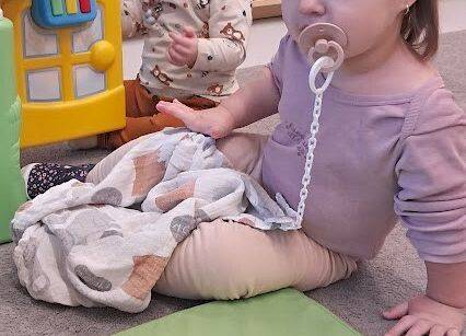 Zabawy w sali grupa maluszki :)