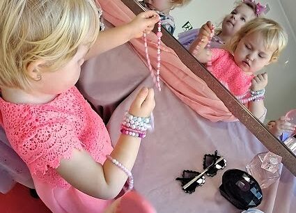 Grafika 7: Dzień Kobiet