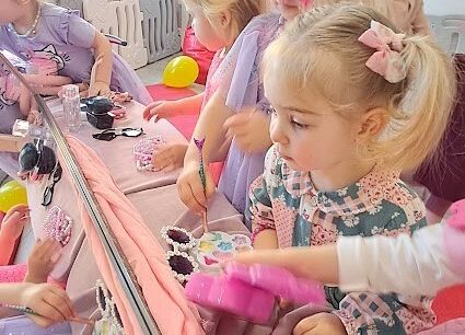 Grafika 8: Dzień Kobiet