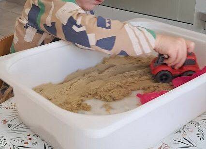 Zabawy w piasku kinetycznym