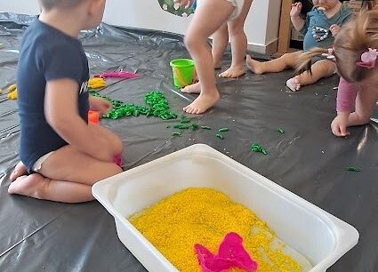 zajęcia sensoryczno-doświadczalne