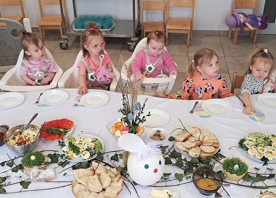 Grafika 22: W poszukiwaniu zajączka Wielkanocnego