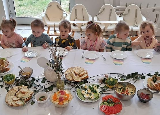 Grafika 25: W poszukiwaniu zajączka Wielkanocnego