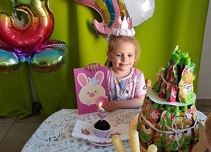 Grafika 8: 3 urodzinki Milenki