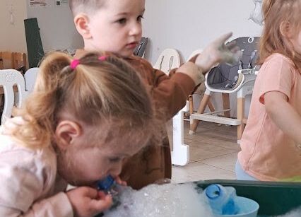 Grafika 9: Zajęcia sensoryczne Podróż przez emocje