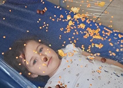 Grafika 13: Zajęcia sensoryczne Podróż przez emocje